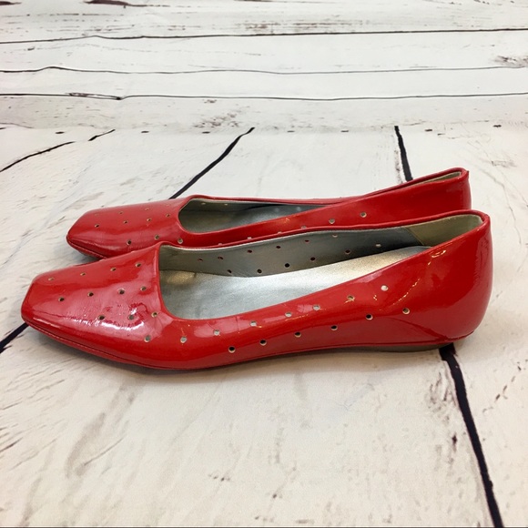 Steven by Steve Madden Patent Perf Flats 39 EUC - Picture 4 of 7